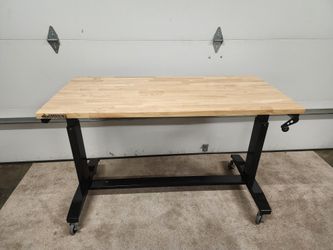 *** HUSKY WORK BENCH ***