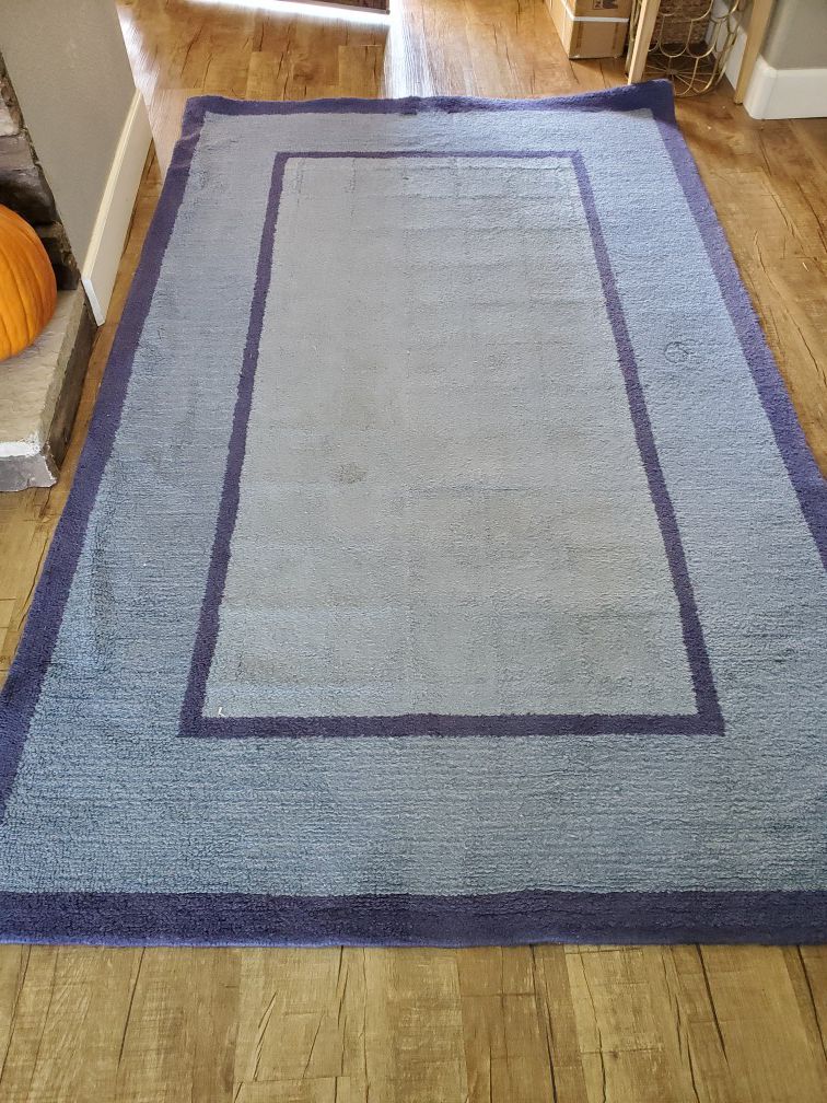 Potterybarn blue 5×7 rug