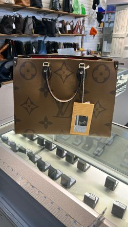 Louis Vuitton On The Go 