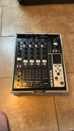 Denon DN-X1600 4-Channel Mixer