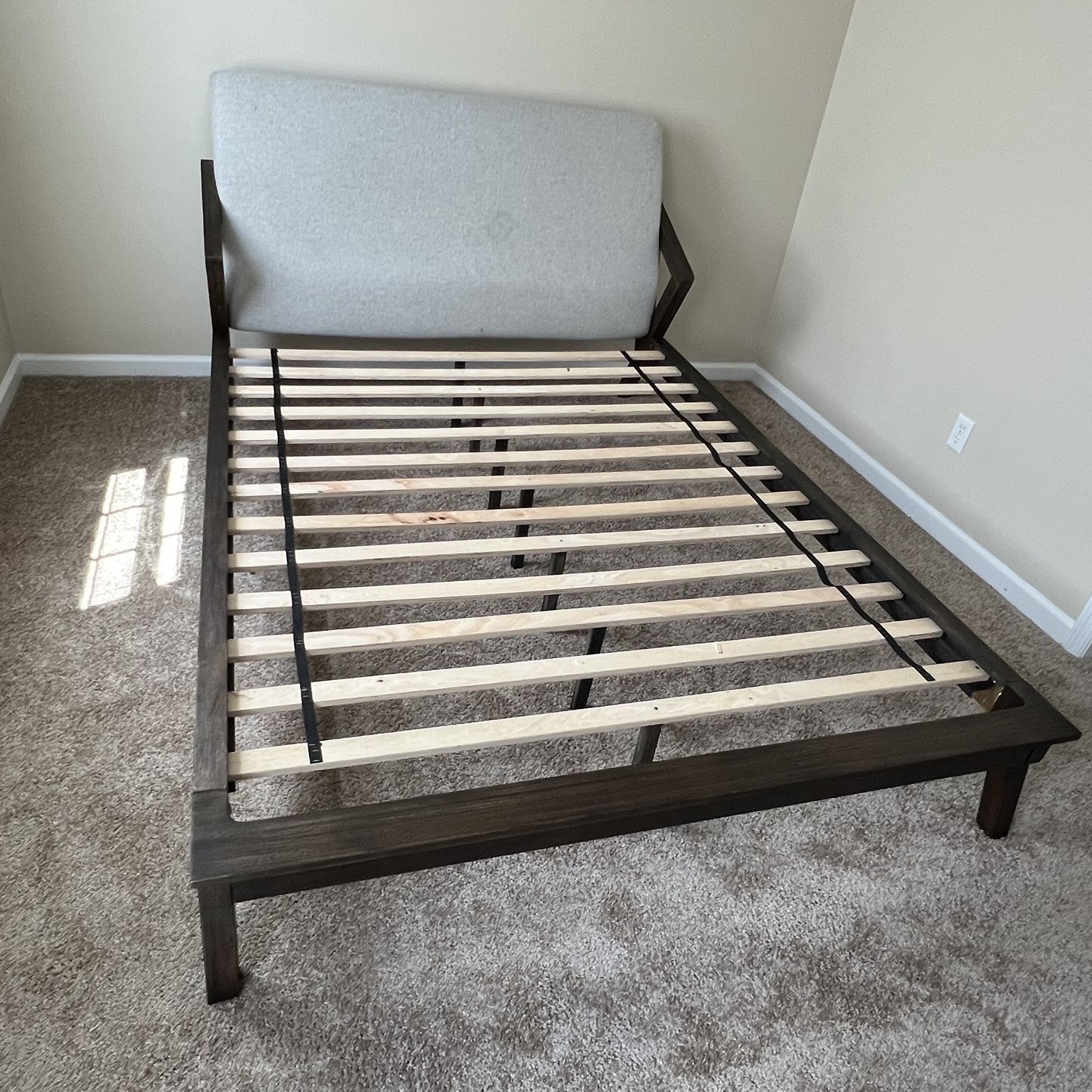 Ashley kisper platform bed discount