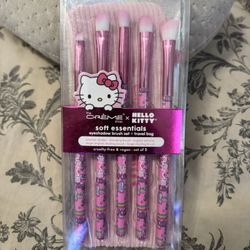 Hello Kitty Makeup Brush Set