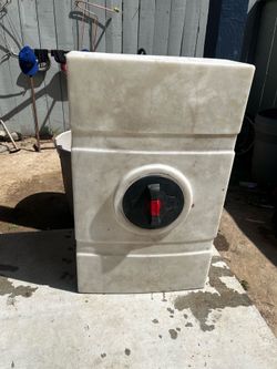 65 Gallon water tank