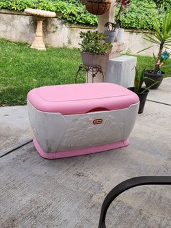 Toy chest