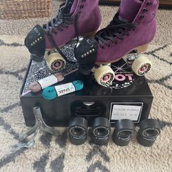 Moon Boot Roller Skates