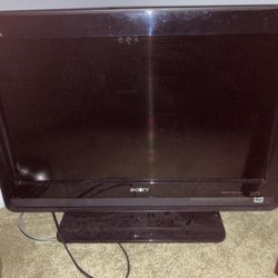 Sony Bravia 26” Flat Screen TV- Good For Gaming 