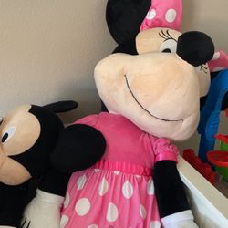 Minnie Mouse Doll 5 Ft Tall