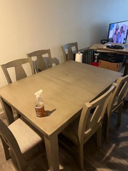 Dinning table w/6 chairs
