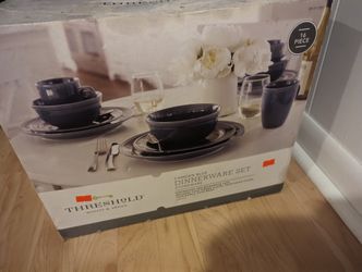 Dinner Set 16 Pieces. Blue