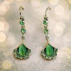 Green Ginkgo Leaf Drop Earrings – Light Luxury Long Tassel Design