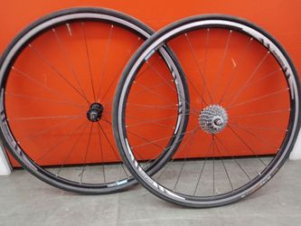 Shimano 700cWheelset