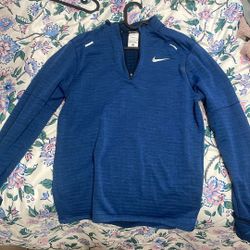 Nike Blue Therma-fit Size Small