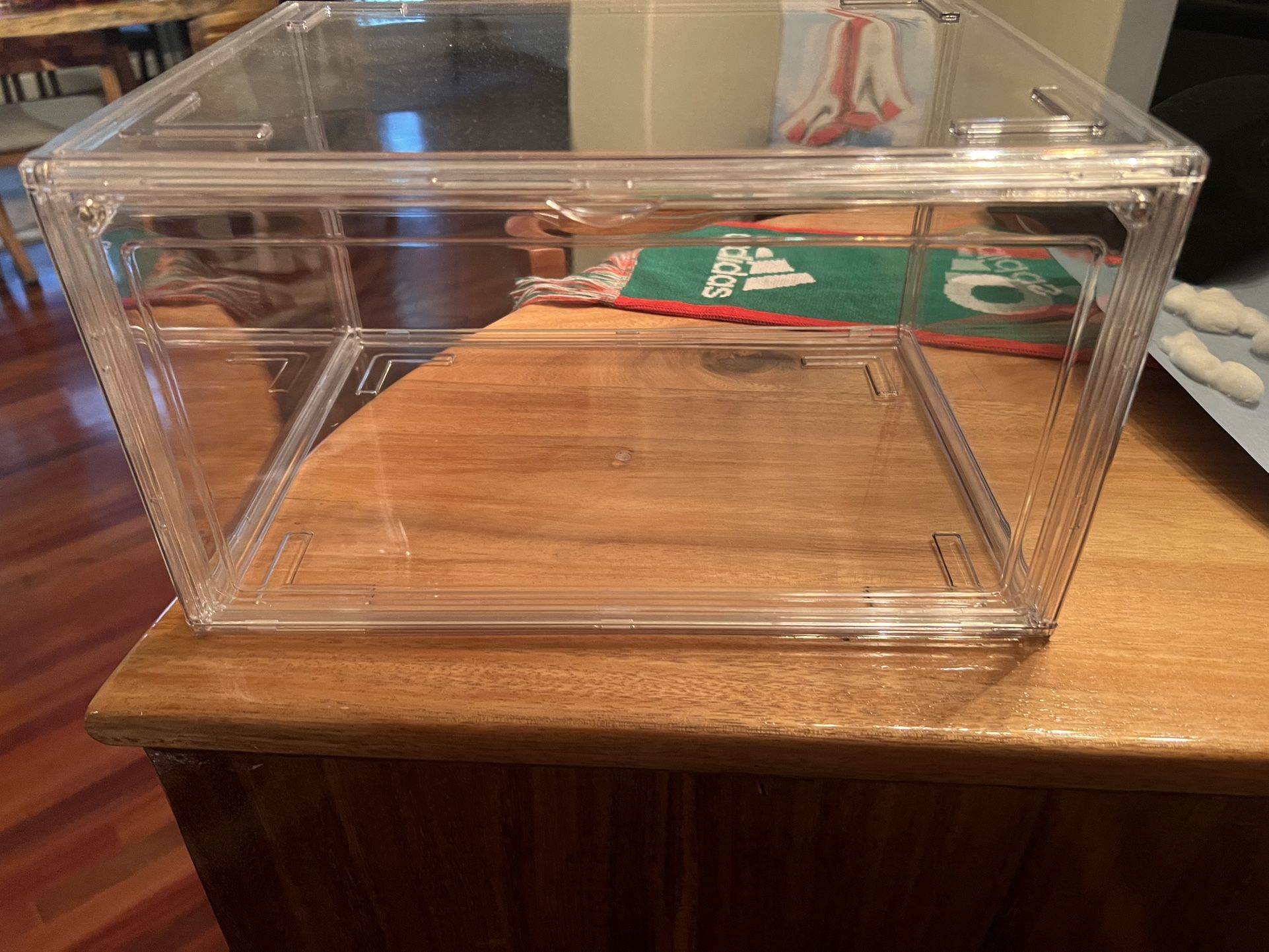 10 Shoes Boxes