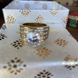 Size 7 Costume Jewelry Ring