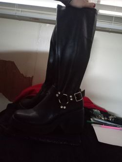 Leather Boots Size 7 Zip-Up