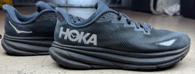 Hoka Men 13D