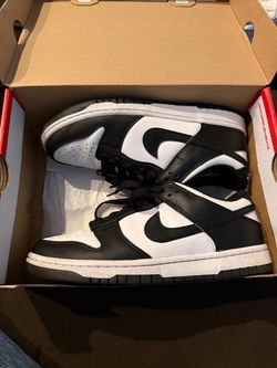 Nike Dunk Low Panda Black/White – Size 7Y / Women’s 8.5 – Original Box