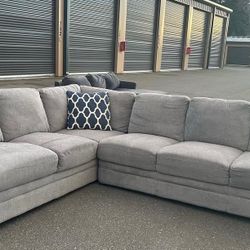 Sectional Couch 