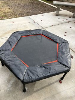 Trampoline 
