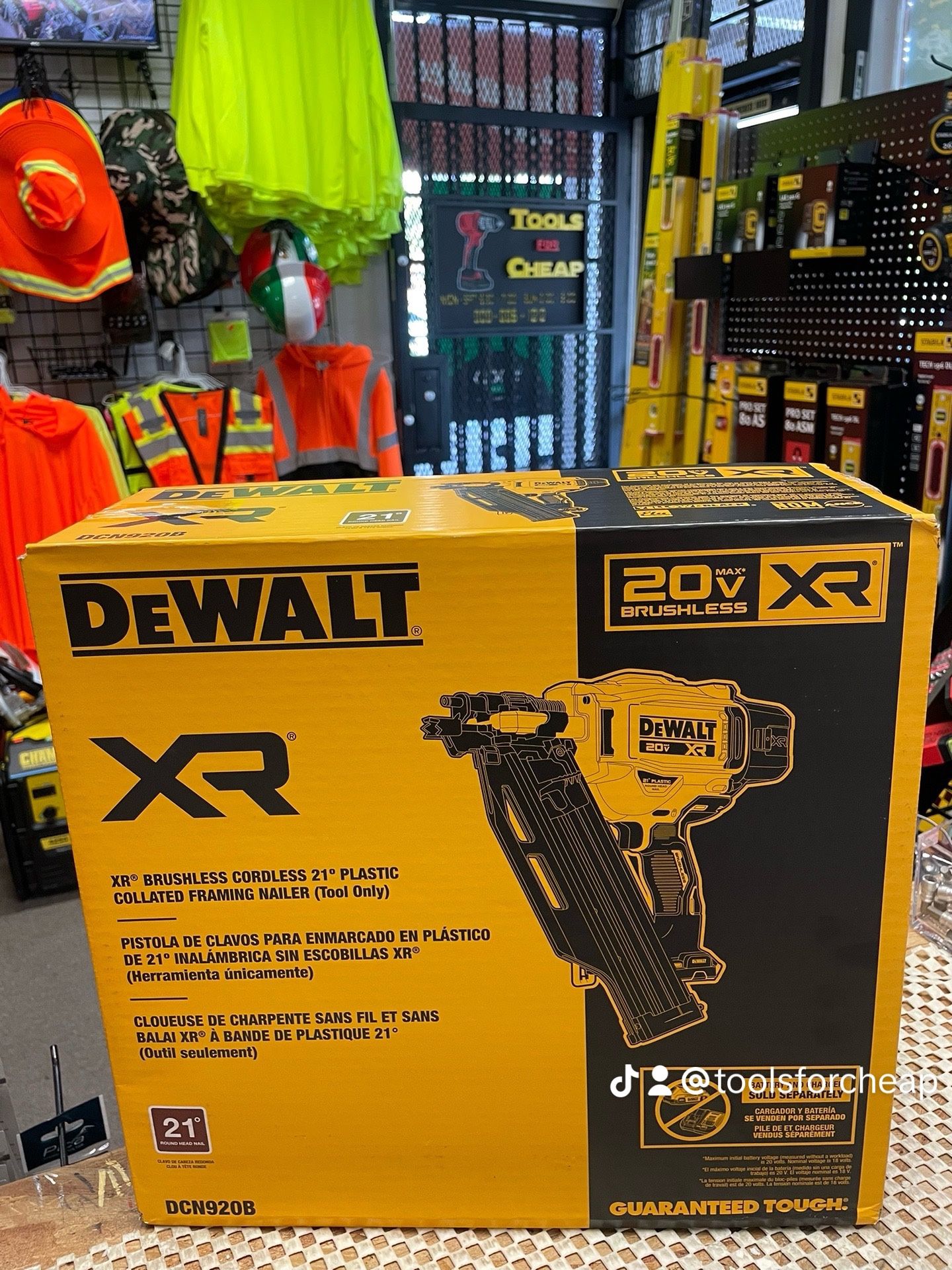 DEWALT 20V MAX 15-Degree Electric Cordless Roofing Nailer (Tool Only) $439
