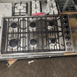 Amazing Viking 5 Series 36 Inch Gas Cooktop VGSU53616BSS