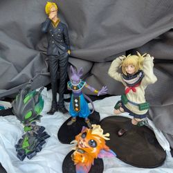 Anime/League of Legends Figure Lot