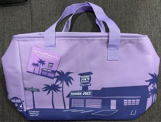 Trader Joe’s Large Lavender Reusable Insulated Bag (Spring limited edition)