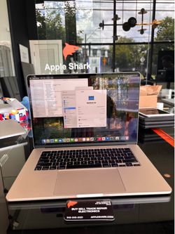 MacBook Air 15” M4 Chip 16GB Ram 512SSD 100% battery! 90 Day warranty! We offer financing.