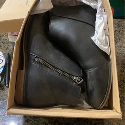 Size 4 girl boots