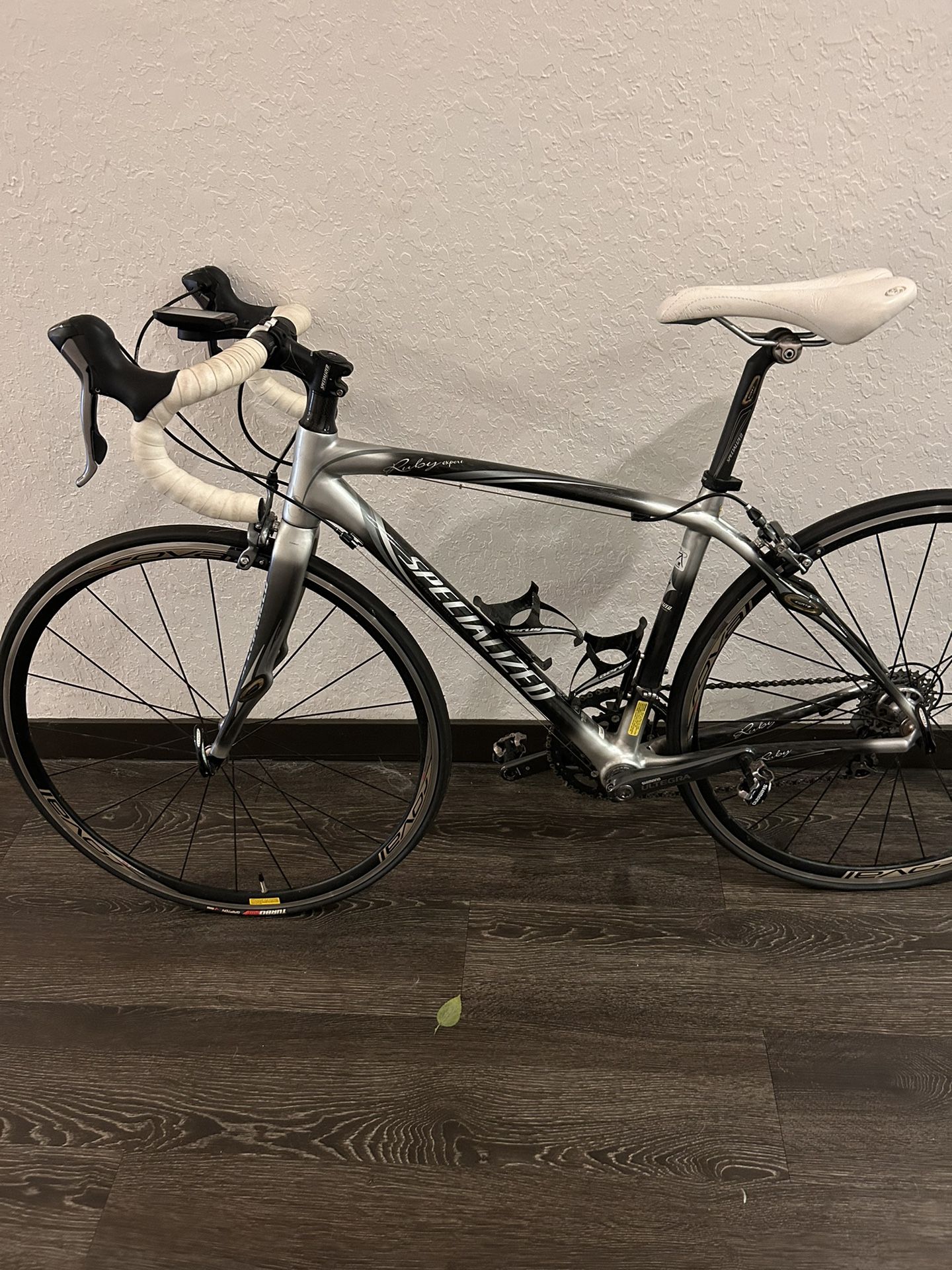 Specialized Carbon Woman’s Road Bike