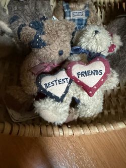 BOYDS BEAR 🐻 COLLECTIBLES with BASKET 🧺