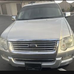 2010 Ford Explorer