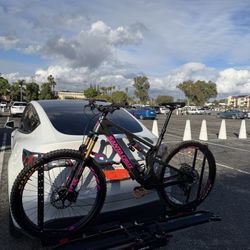 Santa Cruz 5010 CC – Size Large – SRAM AXS Electronic Shifting – 27.5 Wheels