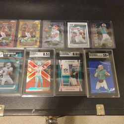 Tua Tagovailoa Rookie Numbered And Patch Lot