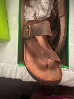 Sandal