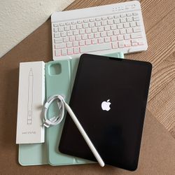 Apple iPad Air 5th Generation (M1 chip / 2022) 64GB with keyboard, pencil & Accessories 