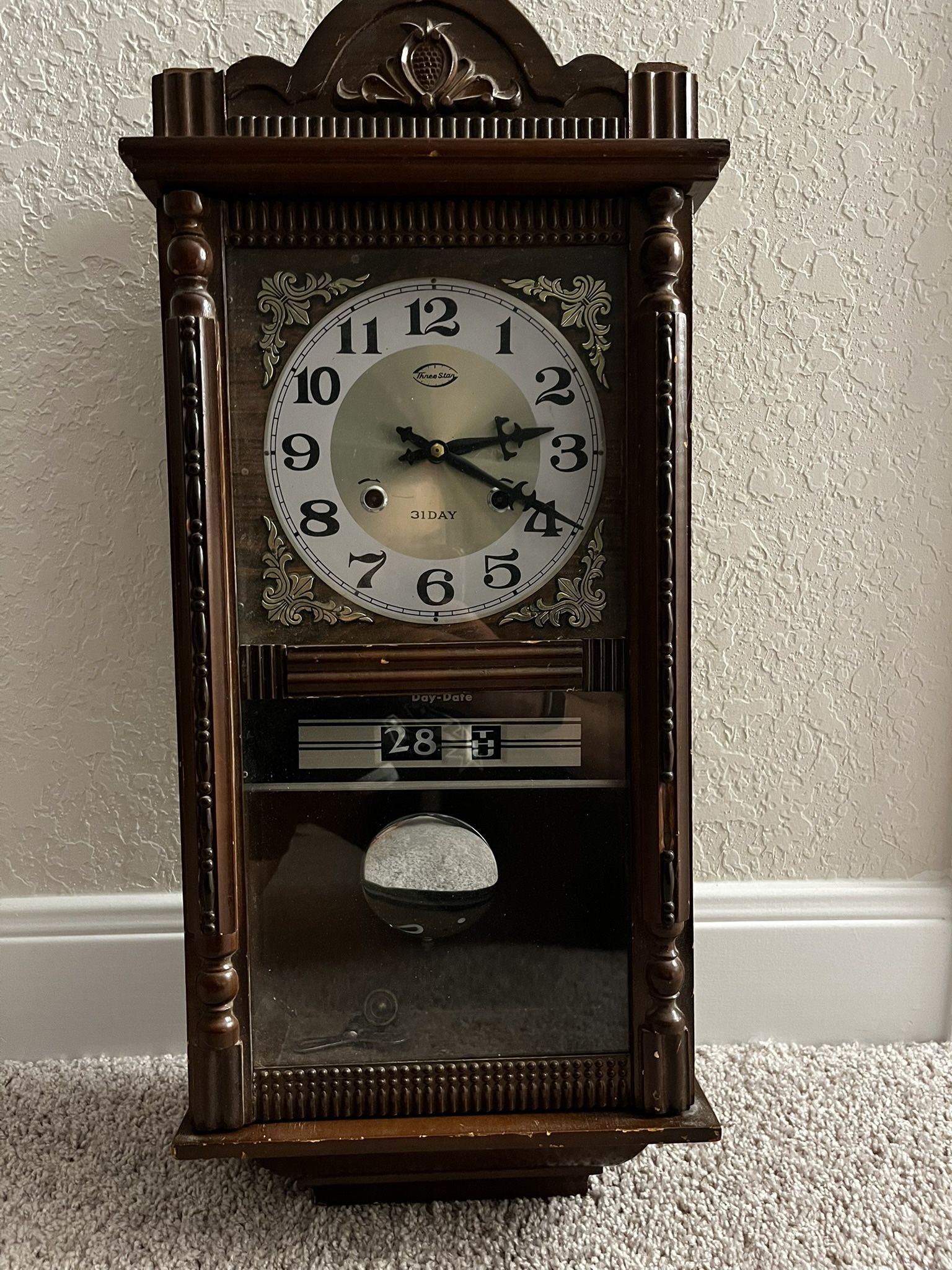 Antique Pendulum Wind Up Wall Clock