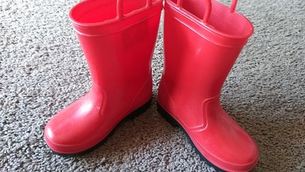 Toddler Boys rain boots red (size 8)