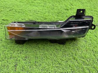 Tesla Model 3 Y Left Driver Side Fog Light Liz Izquierda Chofer De Abajo 2018 2019 2020 2021 2022 2023 2024 2025