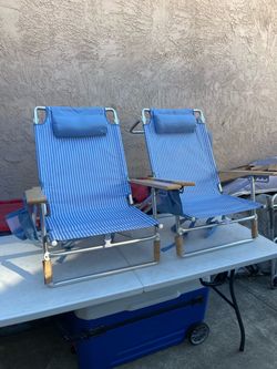 Mainstays Reclining Beach Chair with Backpack Straps,