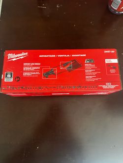 Milwaukee M12 12V Lithium-Ion Cordless 3/8 in. Ratchet (Tool-Only)
