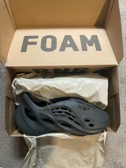 Yeezy Foam Runner Onyx (DS)