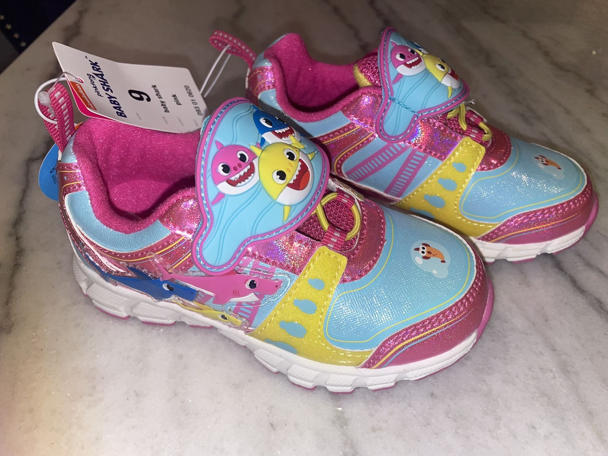 Baby shark tennis shoes best sale