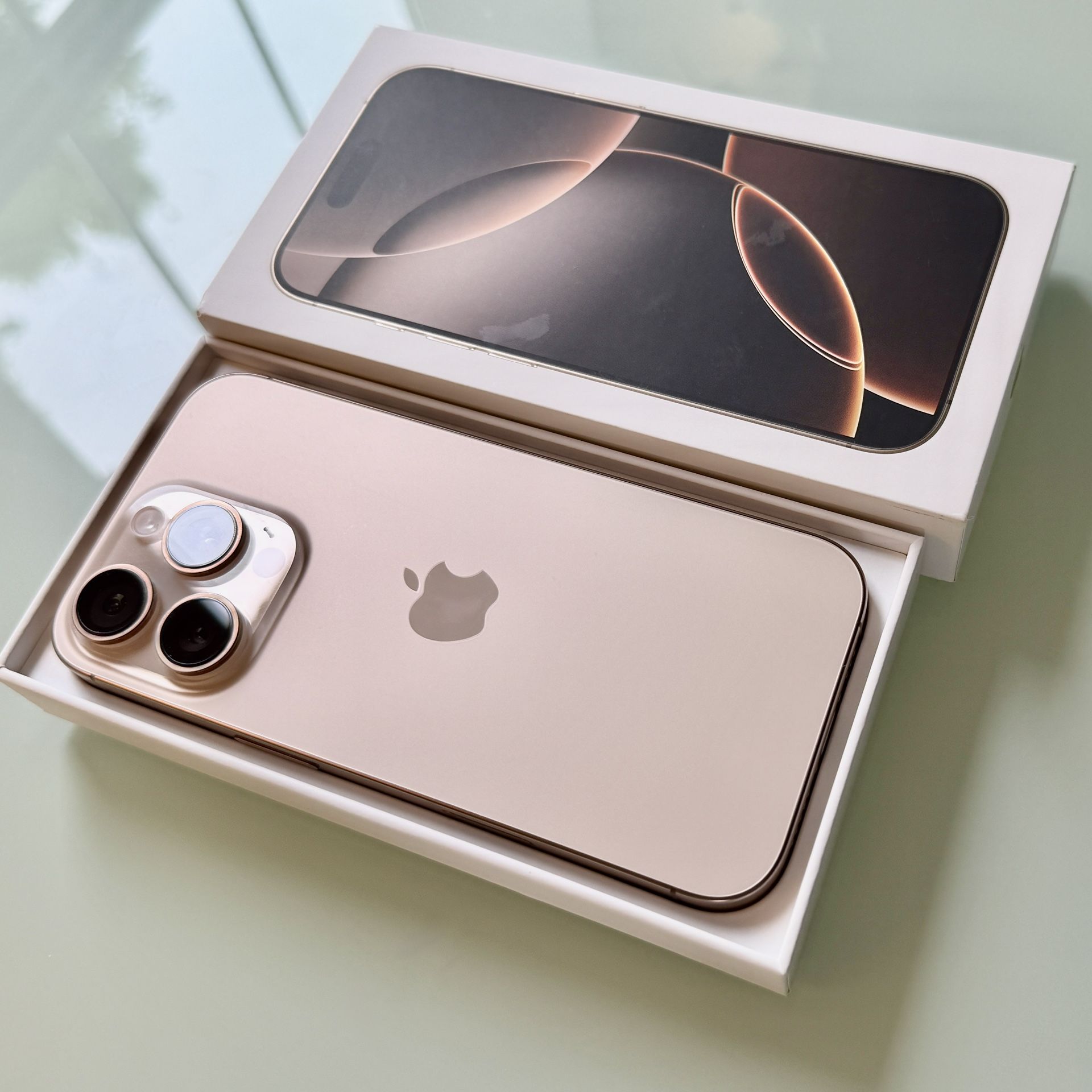 Apple iPhone 16 pro デザートチタニウム 128GB iPhone16 Pro デザート