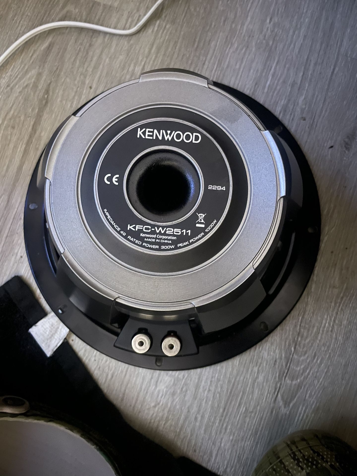 2 10 Inch Kenwood KFC-W2511 