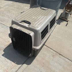 Medium Size Dog Crate 