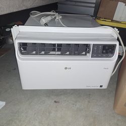 LG Energy Star ThinkQ Window Air Conditioner 