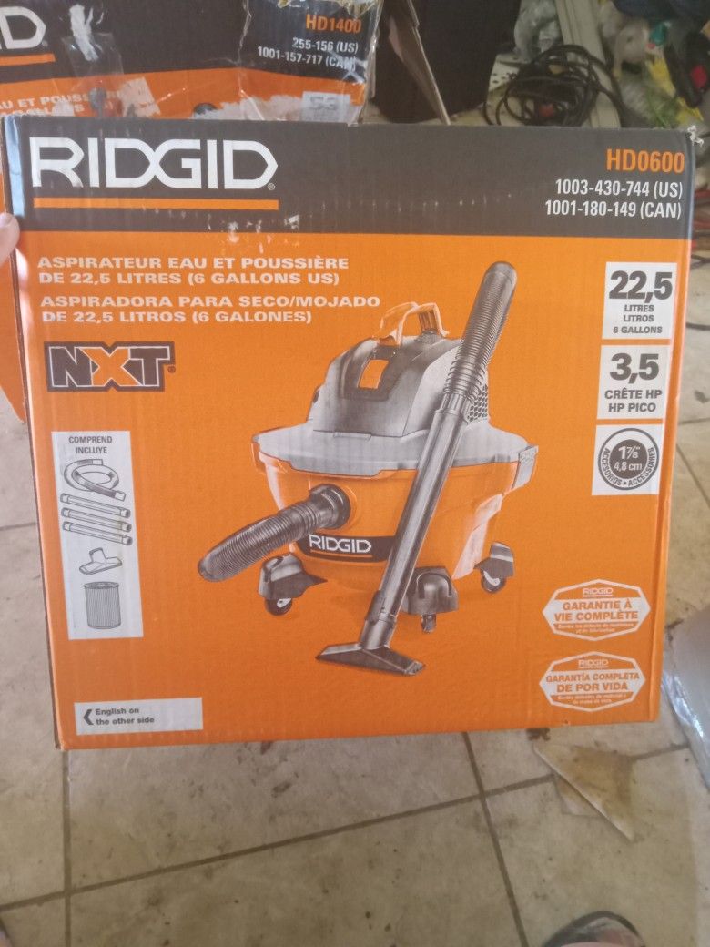 RIGID 6 Gal 3.5 Peak HP NXT Shop Vacuum Wet & Dry