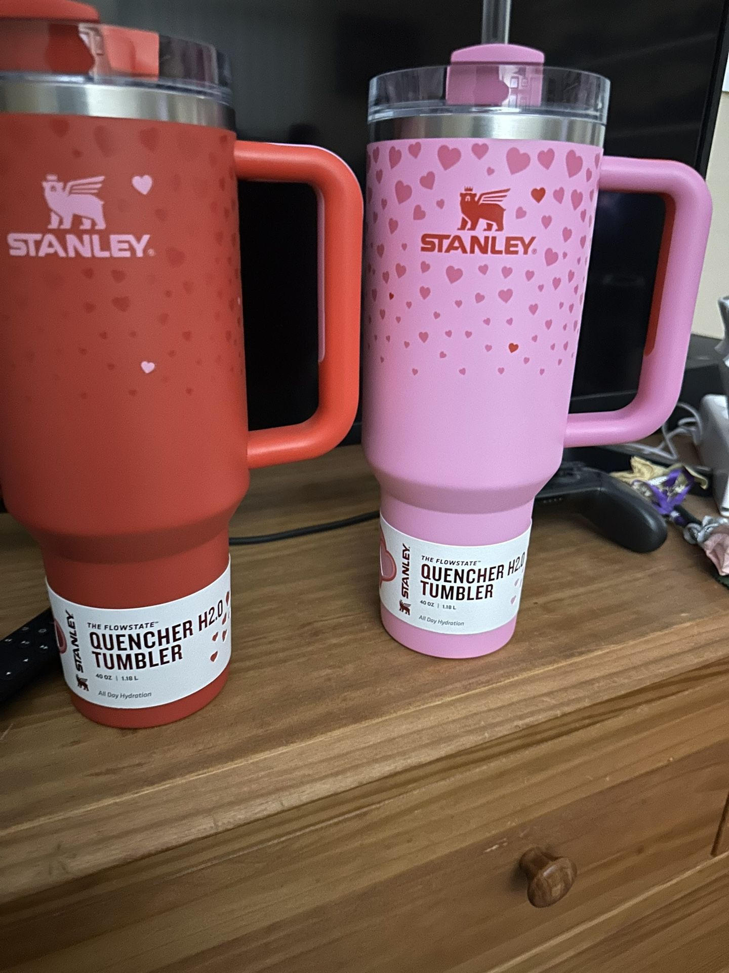 Valentine’s Day Limited Edition Stanley Quencher H2.0 40 oz