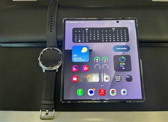 Locked to At&t Samsung galaxy fold 7 and samsung watch 8 classic